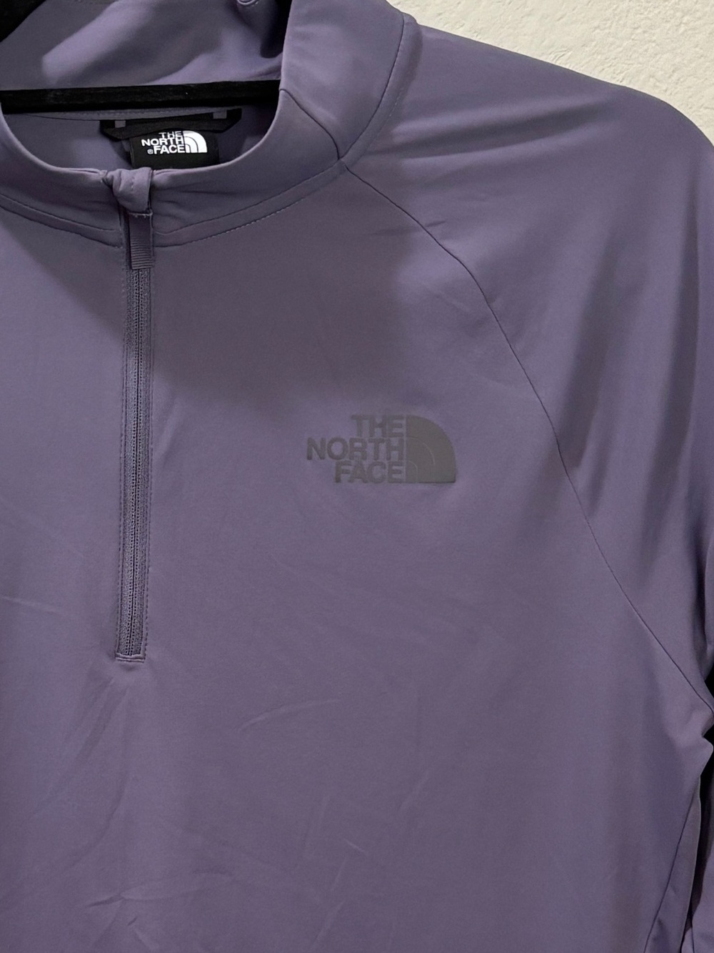The North Face Men’s 1/4 Zip Lightweight Active Pullover Size Small - Picture 3 of 4